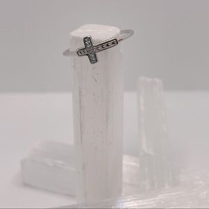 NEW! 925 Sterling Silver Cross Ring.